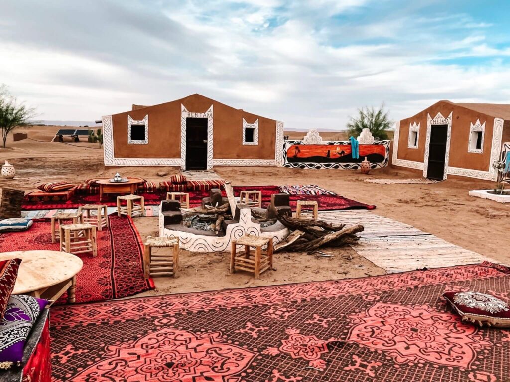 simple hut desert camp chraika